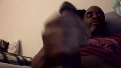 Snapshot of olivertwist1273 chatting on December 29, 2:49 am olivertwist1273 online show from December 29, 2:49 am