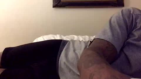 Snapshot of olivertwist1273 chatting on December 25, 5:05 am olivertwist1273 online show from December 25, 5:05 am