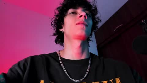     online show from January 14, 3:22 am