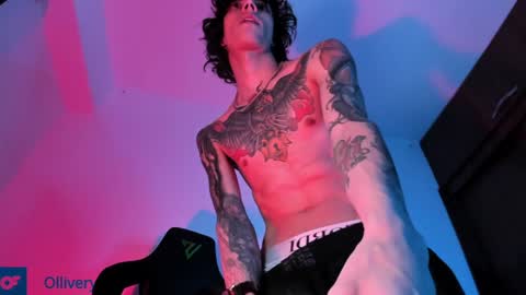     online show from December 13, 4:11 am