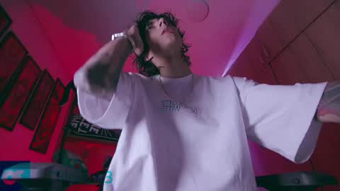     online show from December 15, 2:30 am