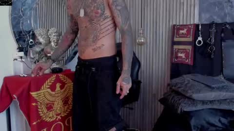     ... online show from October 7, 8:02 pm