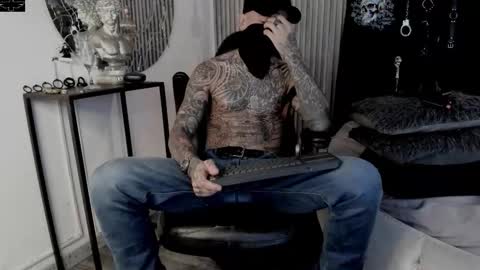     ... online show from October 25, 9:38 pm