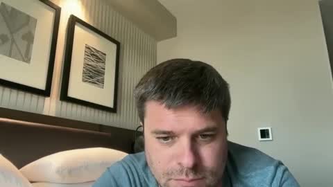 onceaweekview online show from September 17, 8:10 pm