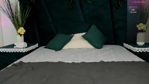 Erick  online show from December 5, 1:51 pm