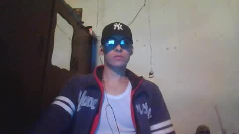 oomaurooo online show from December 19, 7:16 am