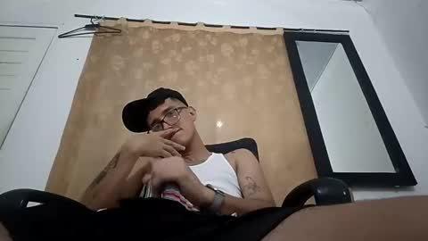 ortizjuandavid432 online show from November 29, 1:40 am