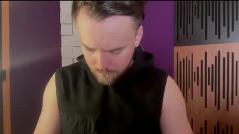 Oscar Steel Savage online show from February 26, 7:03 pm