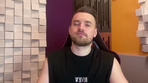 Oscar Steel Savage online show from January 29, 7:43 pm