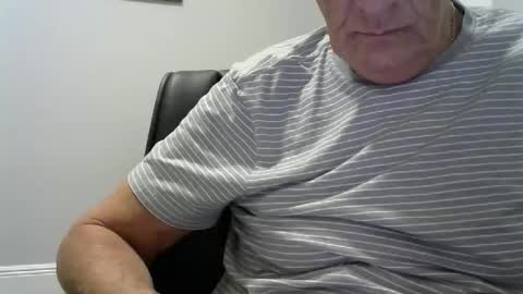 Ossi online show from February 15, 11:35 pm