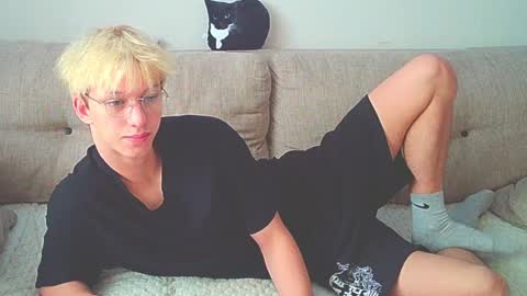 Ostin online show from December 15, 8:19 am