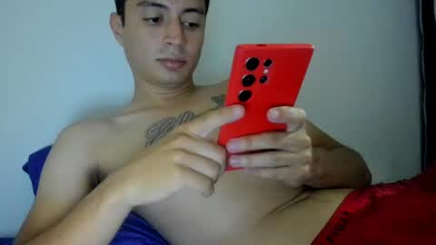 Snapshot of ostinn_ chatting on September 10, 6:45 am O S T I N online show from September 10, 6:45 am