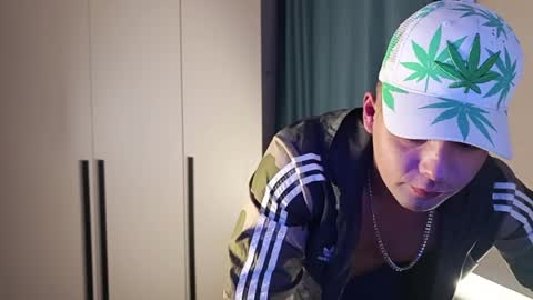 Oukorok online show from March 31, 8:32 pm