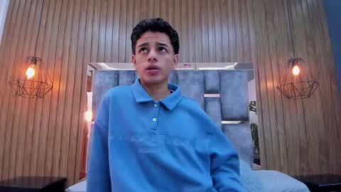 Owen Johnson online show from December 4, 11:39 am