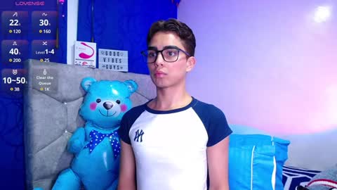 Snapshot of owenblue__ chatting on January 28, 6:16 am Owen Independent model online show from January 28, 6:16 am