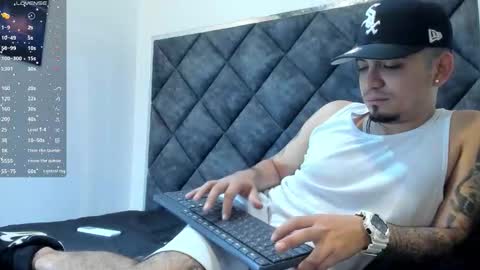 O W E N - S T O N E online show from November 15, 1:13 pm