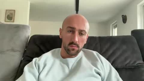 oxlade59 online show from November 6, 10:40 am