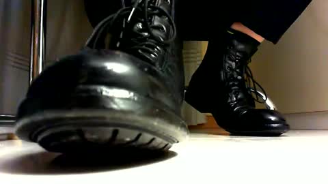 Snapshot of pablomenesssl chatting on January 6, 4:13 pm Pablo Meness online show from January 6, 4:13 pm