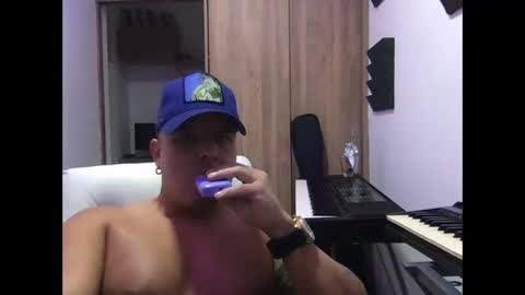 Snapshot of paisaexotico chatting on October 24, 1:29 am paisaexotico online show from October 24, 1:29 am