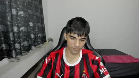 Snapshot of pakun_ chatting on February 17, 11:42 pm pakun_ online show from February 17, 11:42 pm
