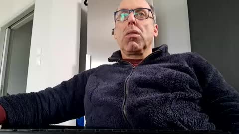 pansak1973 online show from February 7, 11:01 am