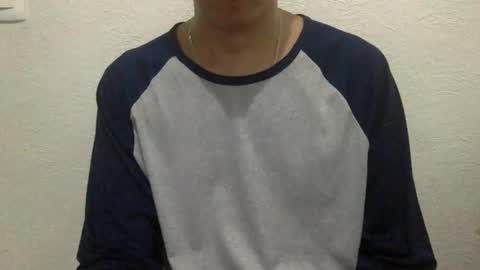 papy_dani33 online show from March 22, 7:13 am