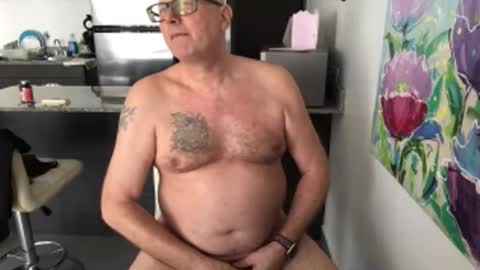 Paradise Bird01 online show from January 5, 8:12 pm