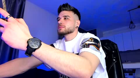 Paris online show from February 7, 6:34 pm