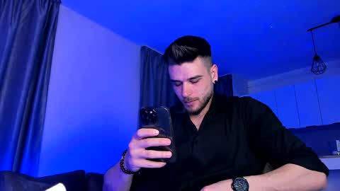 Paris online show from January 22, 9:11 pm