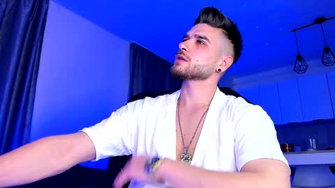 Paris online show from January 18, 8:51 pm