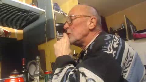 pascal88881 online show from January 2, 9:28 pm