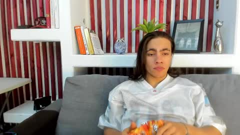 Snapshot of patrick_senova chatting on March 10, 3:34 am Patrick online show from March 10, 3:34 am