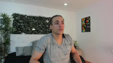 Snapshot of patrick_senova chatting on January 10, 4:01 am Patrick online show from January 10, 4:01 am