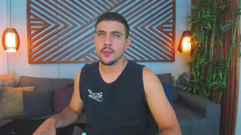 Snapshot of paul_rivera chatting on February 23, 12:26 am Paul Rivera online show from February 23, 12:26 am