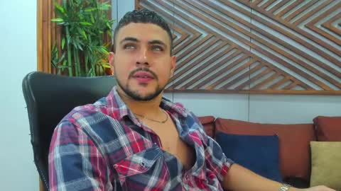 Snapshot of paul_rivera chatting on March 9, 7:59 pm Paul Rivera online show from March 9, 7:59 pm