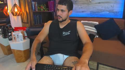 Snapshot of paul_rivera chatting on February 13, 8:45 pm Paul Rivera online show from February 13, 8:45 pm