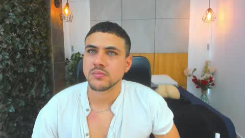 Snapshot of paul_rivera chatting on September 9, 9:46 pm Paul Rivera online show from September 9, 9:46 pm
