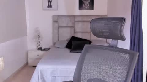 PAUL ROGER online show from September 11, 10:31 pm