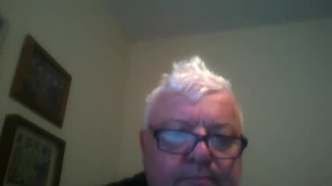 Snapshot of paulgn365 chatting on October 4, 8:19 am paulgn365 online show from October 4, 8:19 am