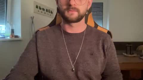 Snapshot of paulsimpsn chatting on October 13, 3:18 pm love bush online show from October 13, 3:18 pm