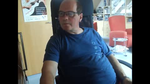 Snapshot of pavlovsdog2006 chatting on September 22, 8:25 am Pavlov aka Peter online show from September 22, 8:25 am