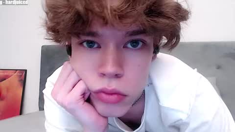 pawclaw online show from March 21, 12:36 am