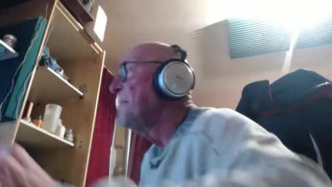 pc8474408 online show from December 2, 11:10 pm