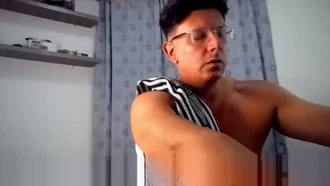 Pedro online show from November 30, 1:18 am