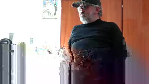 Snapshot of peppemarfy chatting on February 21, 12:39 pm Peppe online show from February 21, 12:39 pm