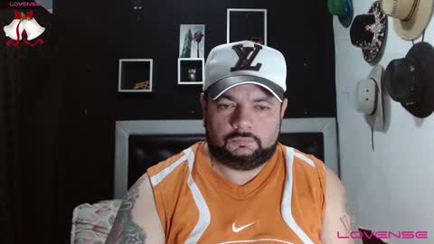 Carlos online show from December 29, 4:08 pm