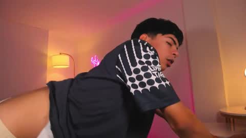 Peter online show from November 8, 6:33 pm