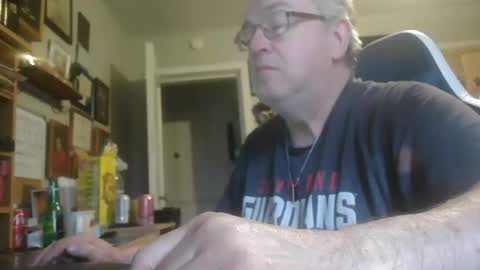 peterinohio57 online show from December 29, 3:13 pm