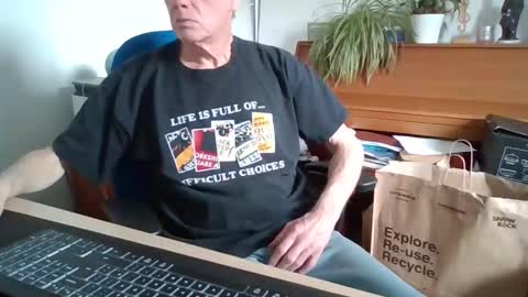 petitwilly online show from April 11, 11:14 am