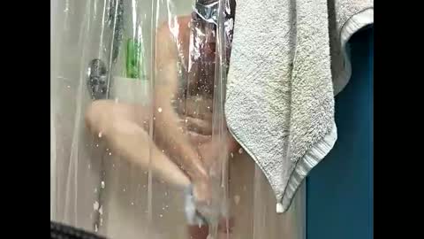 phase124 online show from April 7, 11:43 am